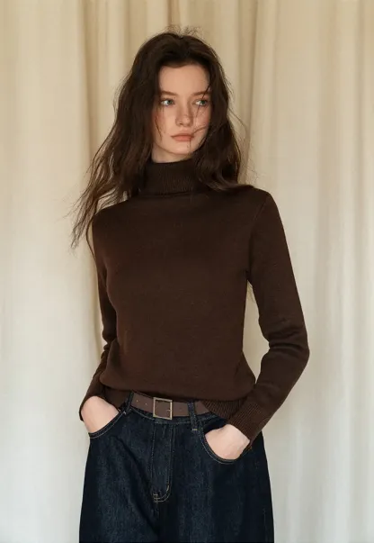 Soft Ribbed Turtleneck Sweater