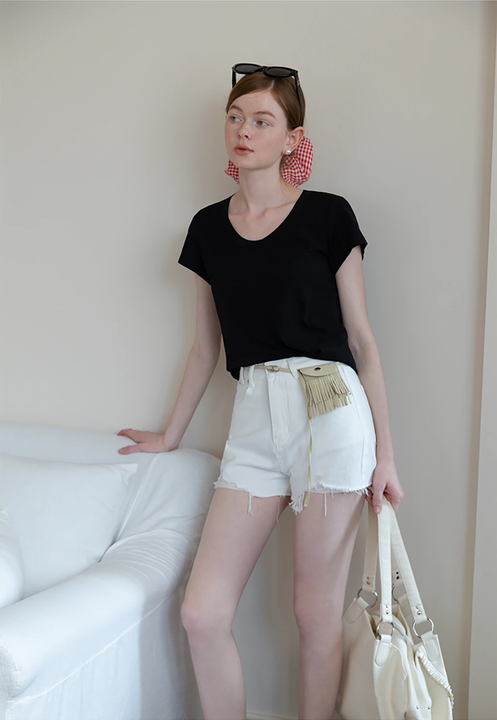 Women’s Basic Scoop Neck T-Shirt
