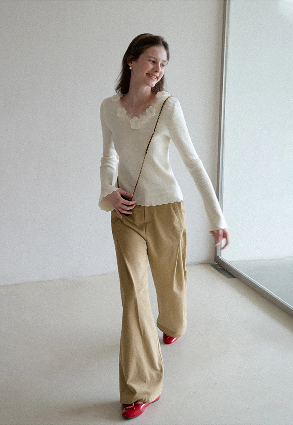 Wide leg high waist casual pants with back pocket design