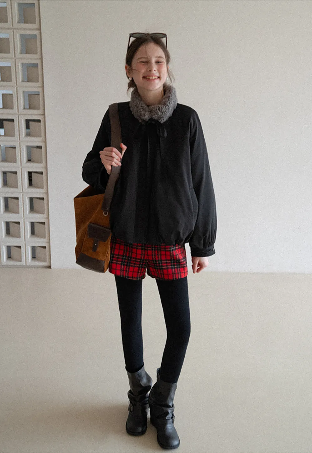 Stylish Short Jacket with Furry Collar and Zipper Design