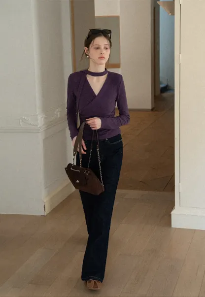 V neck long sleeve top with choker design