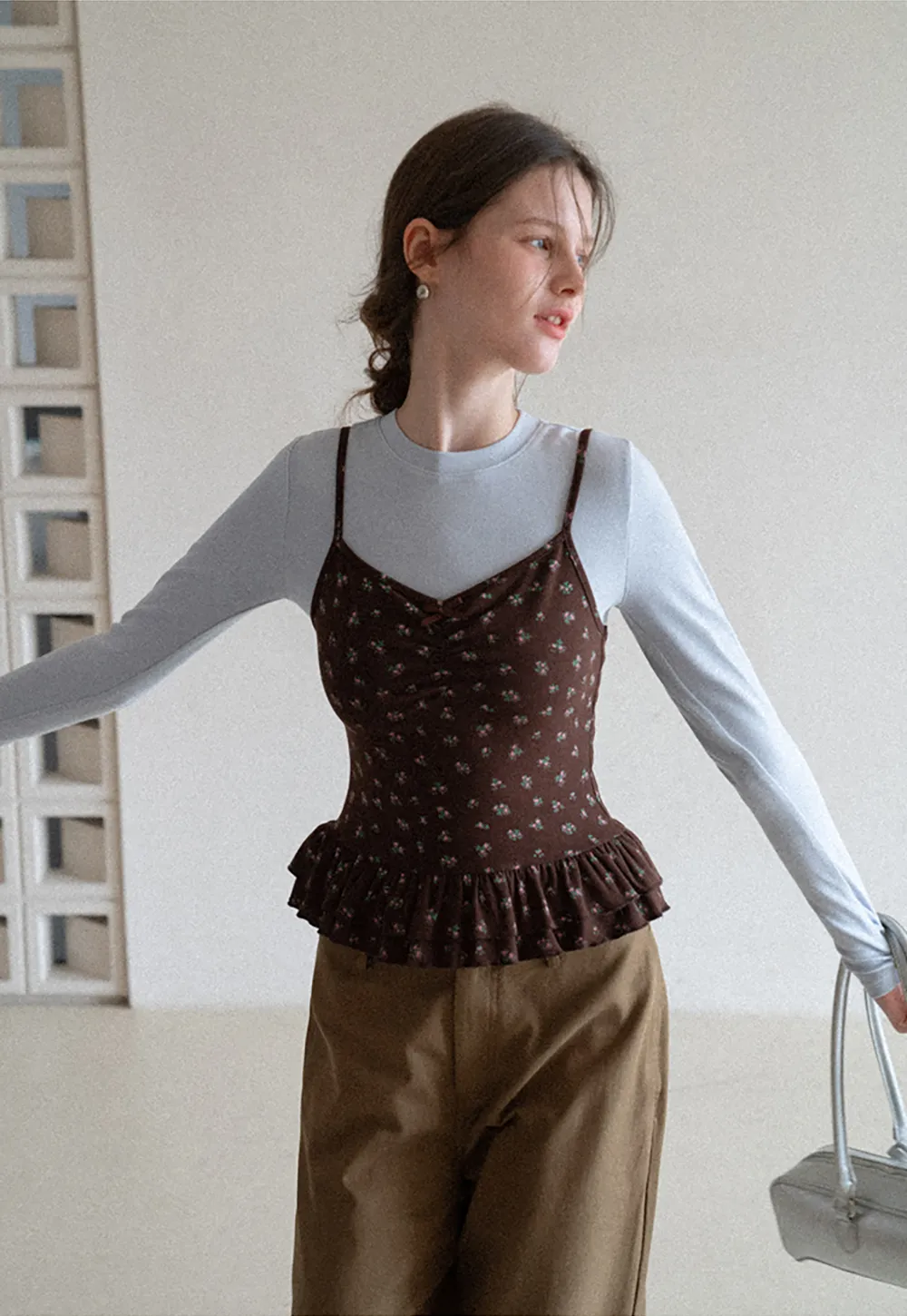 Wide leg casual pants with front pockets and relaxed fit