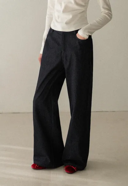 Women High-Waisted Wide-Leg Jeans