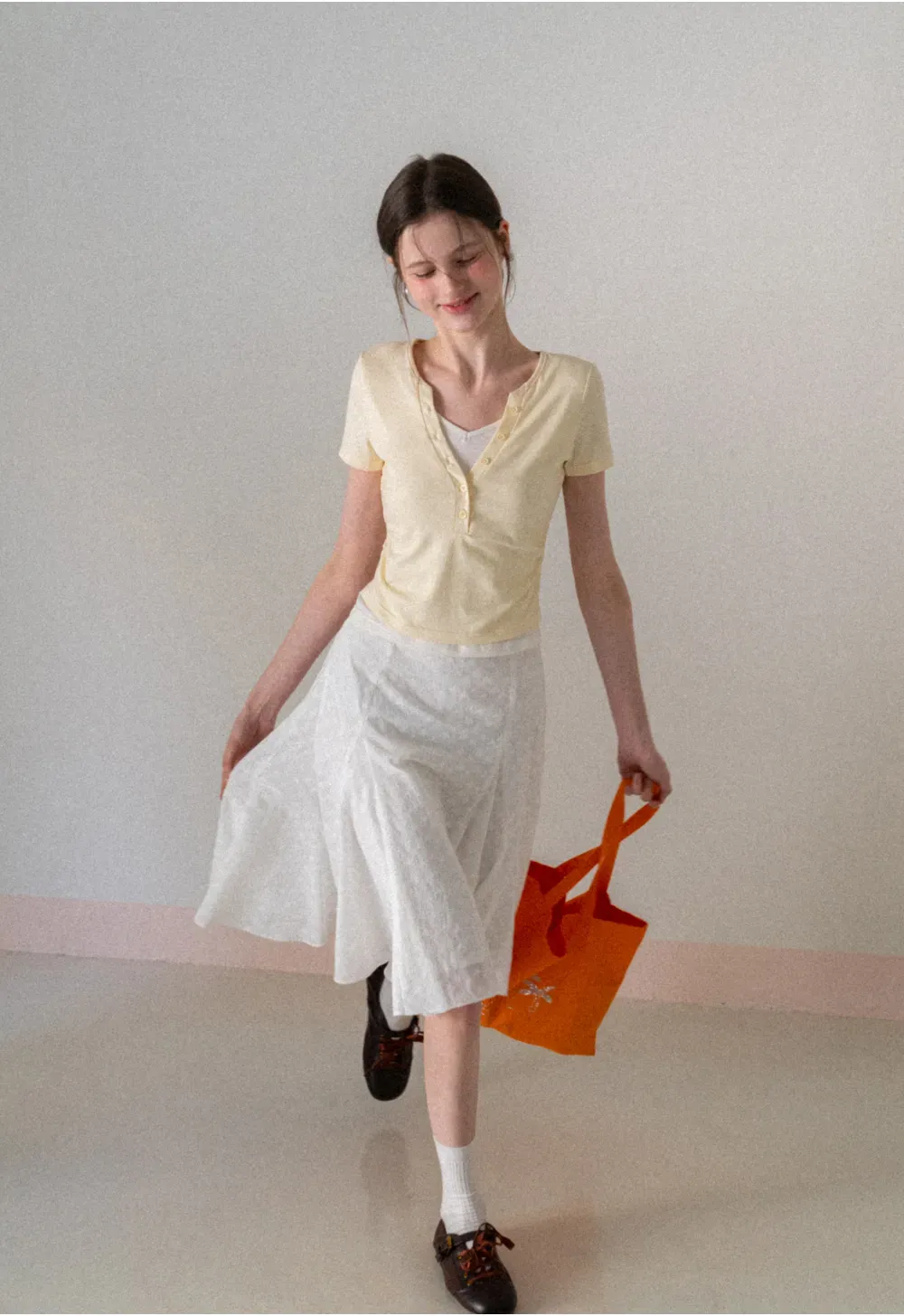 Short Sleeve T Shirt with Round Neck