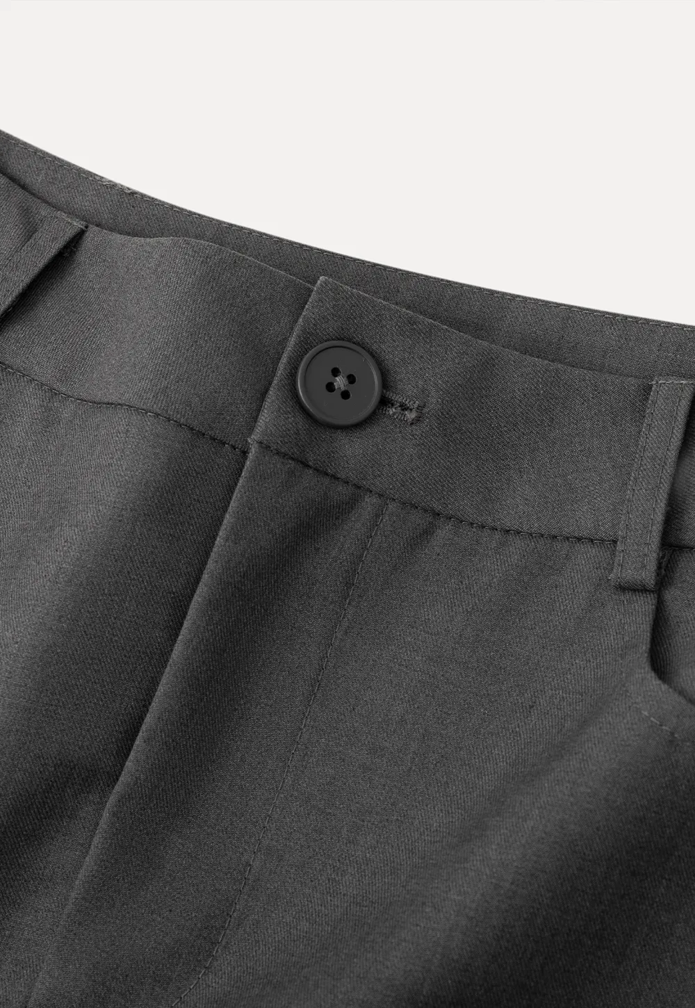 High waist tailored shorts with lace trim