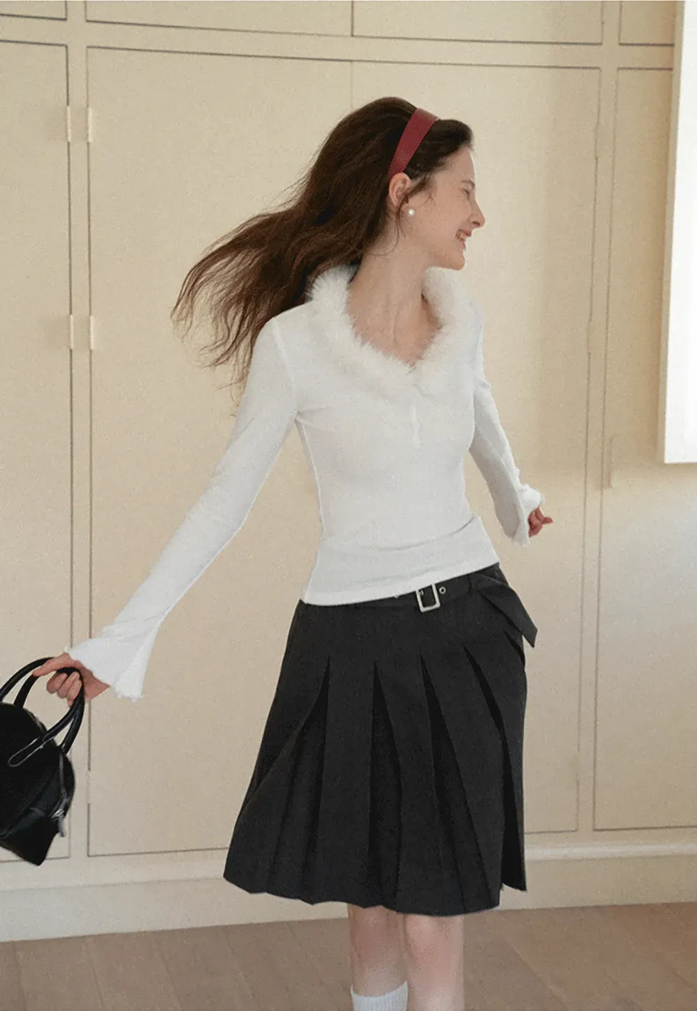 fluffy collar long sleeve top with flared cuffs