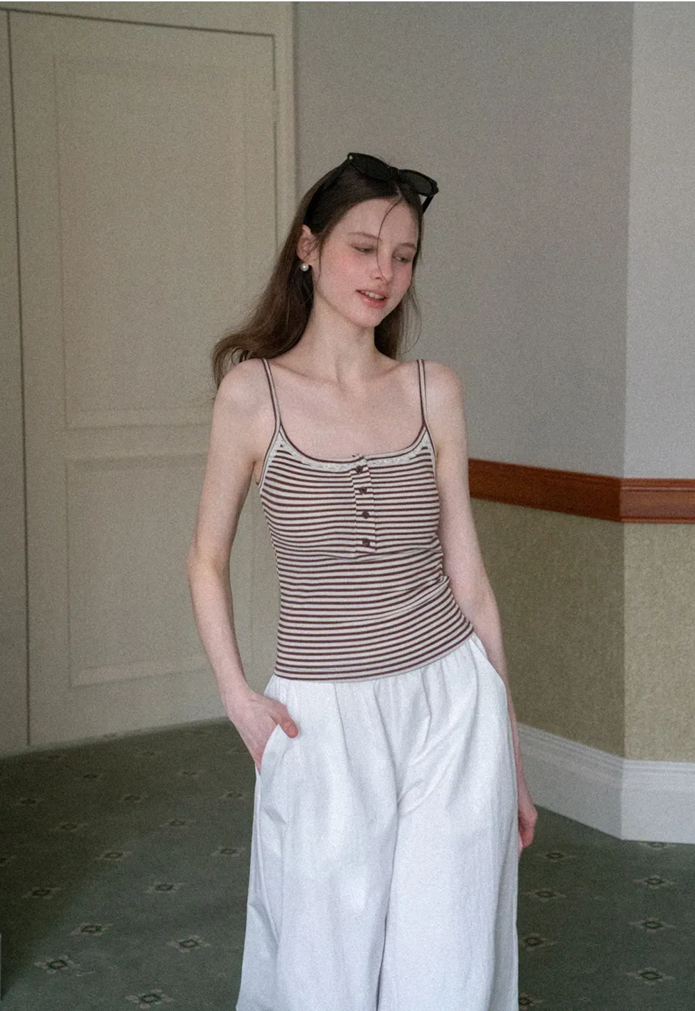 Wide Leg Cropped Casual Pants with Elastic Waist