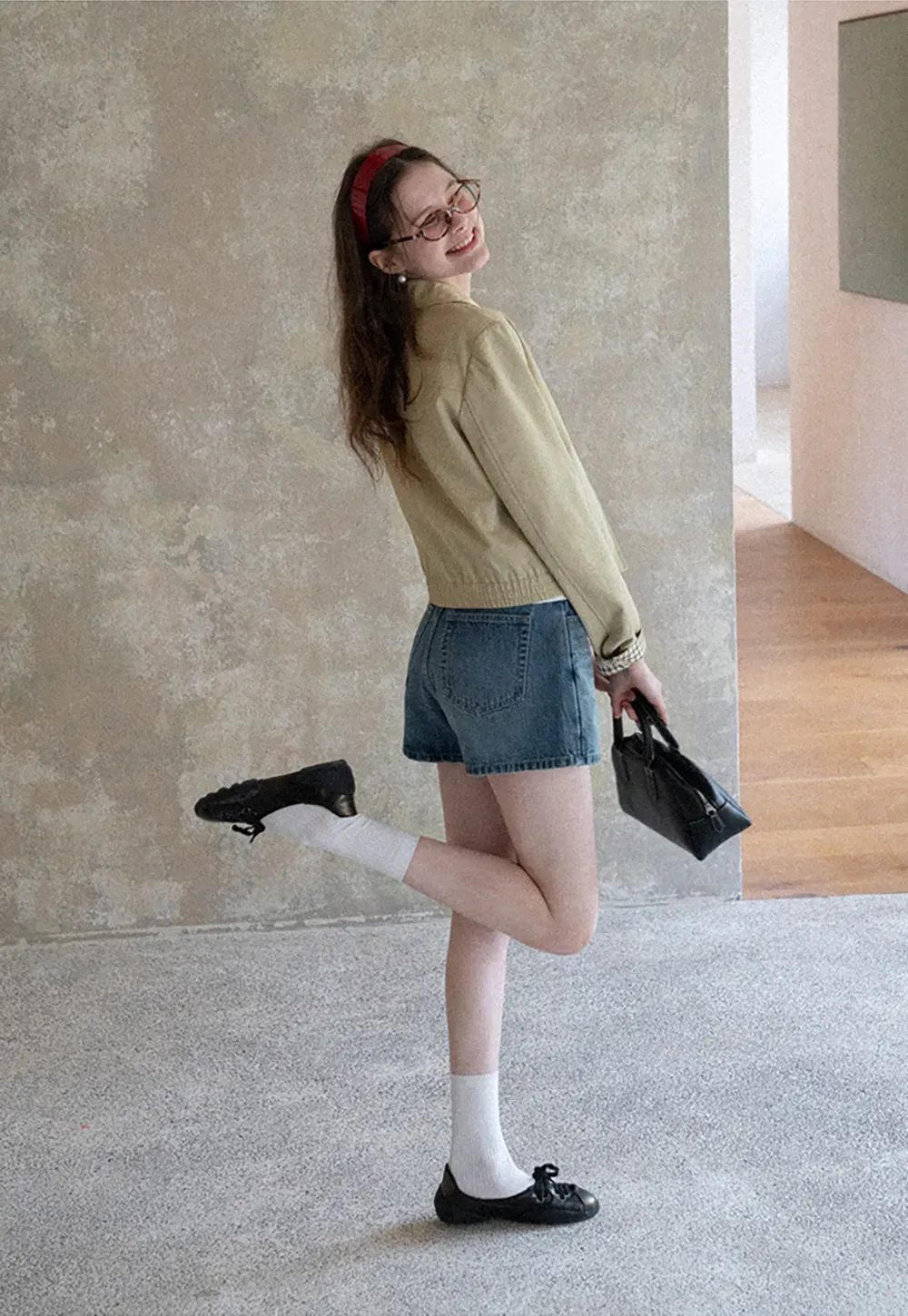 Short Jacket with Collar and Elastic Hem