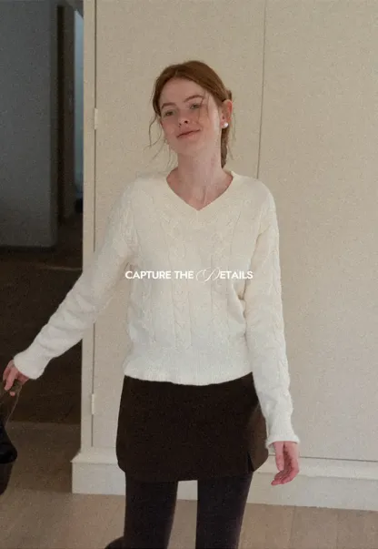 Women's Knit Sweater Round Neck Long Sleeve Casual Wear