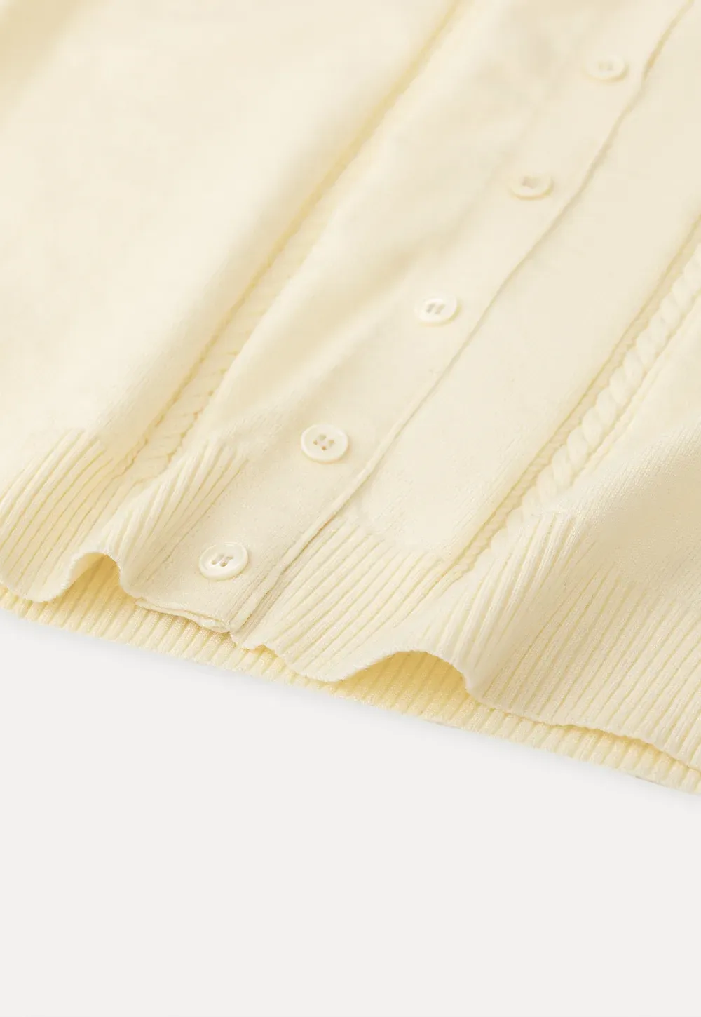 Sleeveless Knit Top with Collar and Buttons