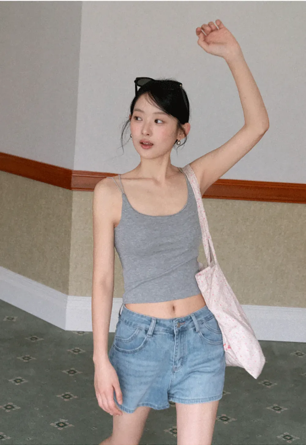 Thin strap scoop neck fitted tank top