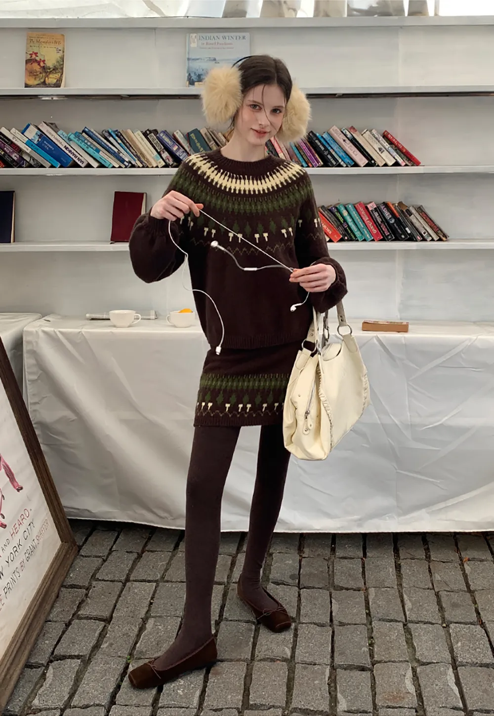 Woolen Knit Sweater and Skirt Set with Pattern Design