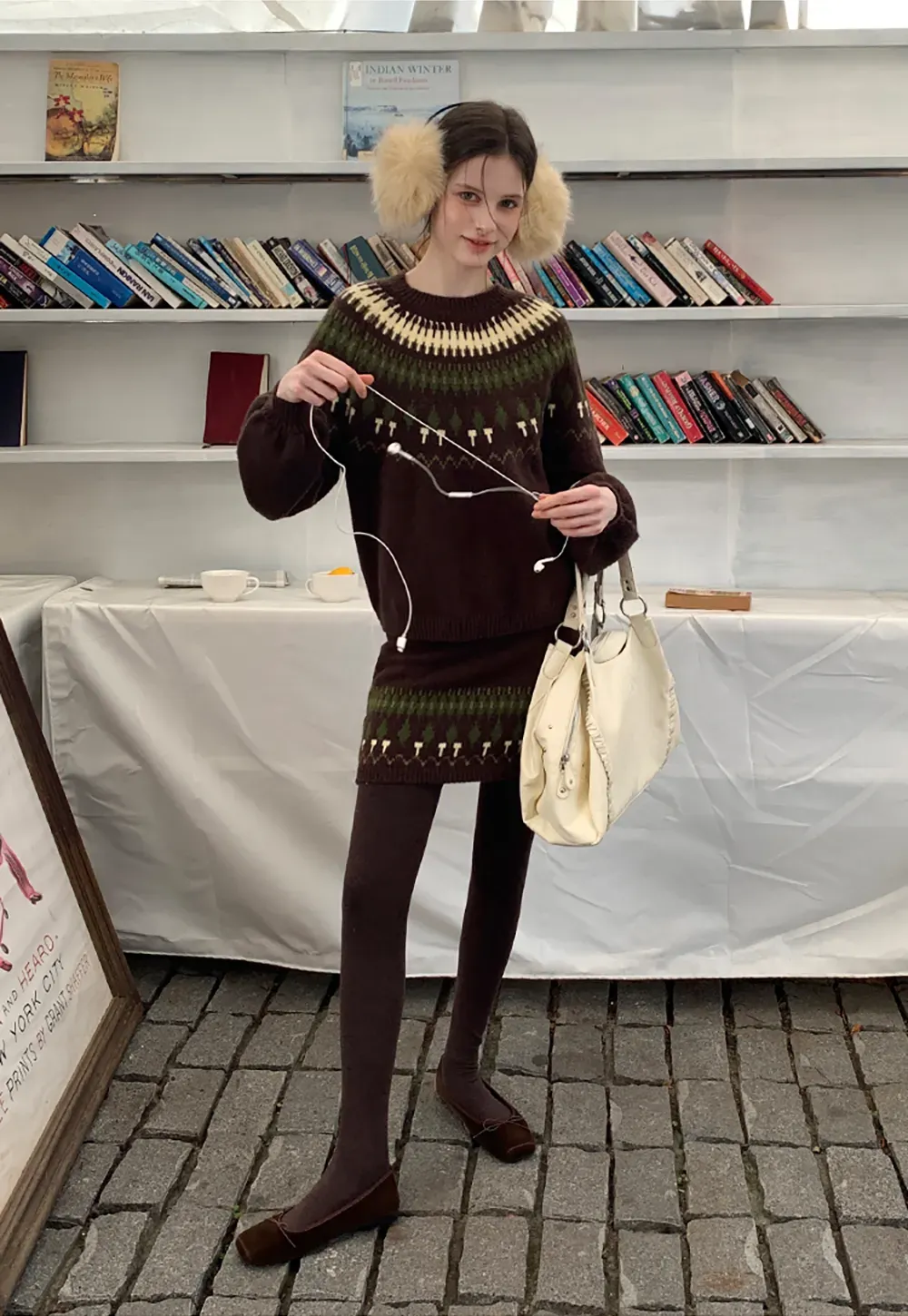 Woolen Knit Sweater and Skirt Set with Pattern Design