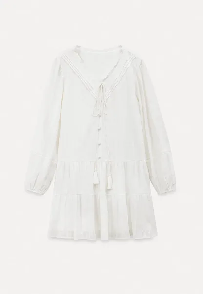 V neck long sleeve tiered dress with lace trim