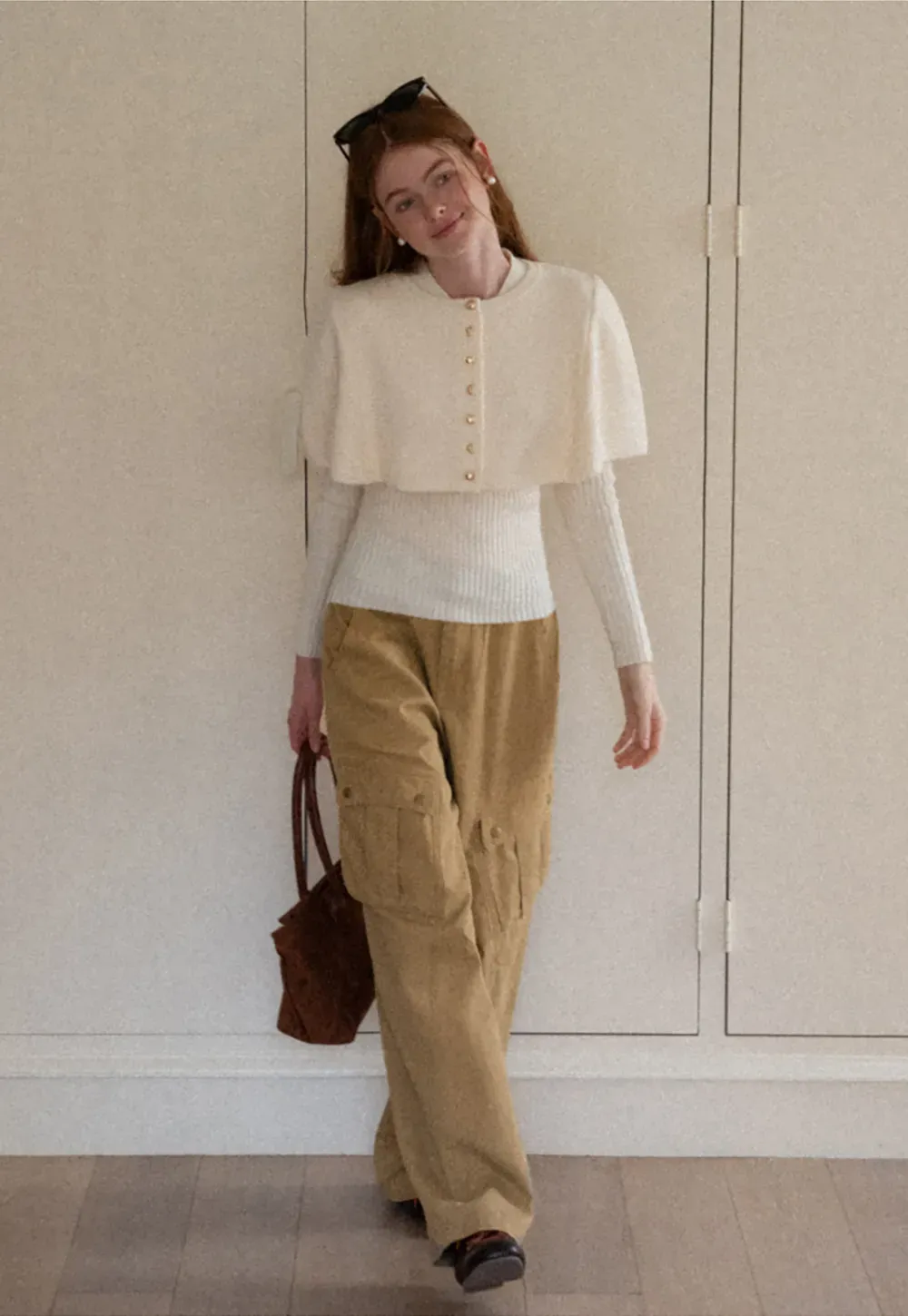 Wide leg utility pants with back pockets and side seams