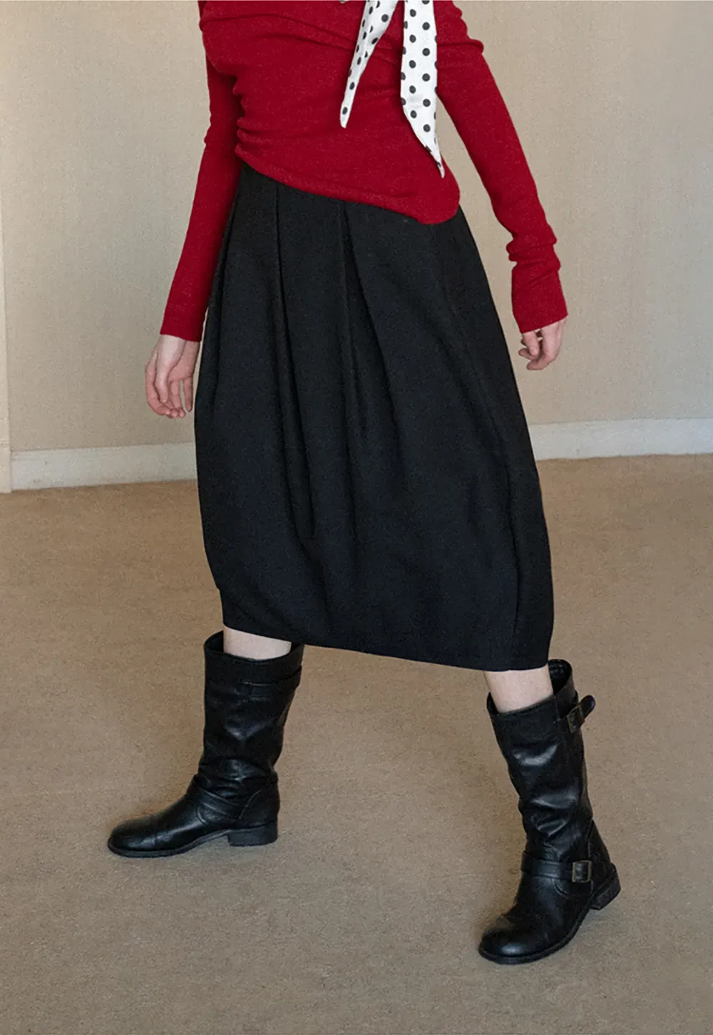 Elegant Pleated Midi Skirt with Flared Design