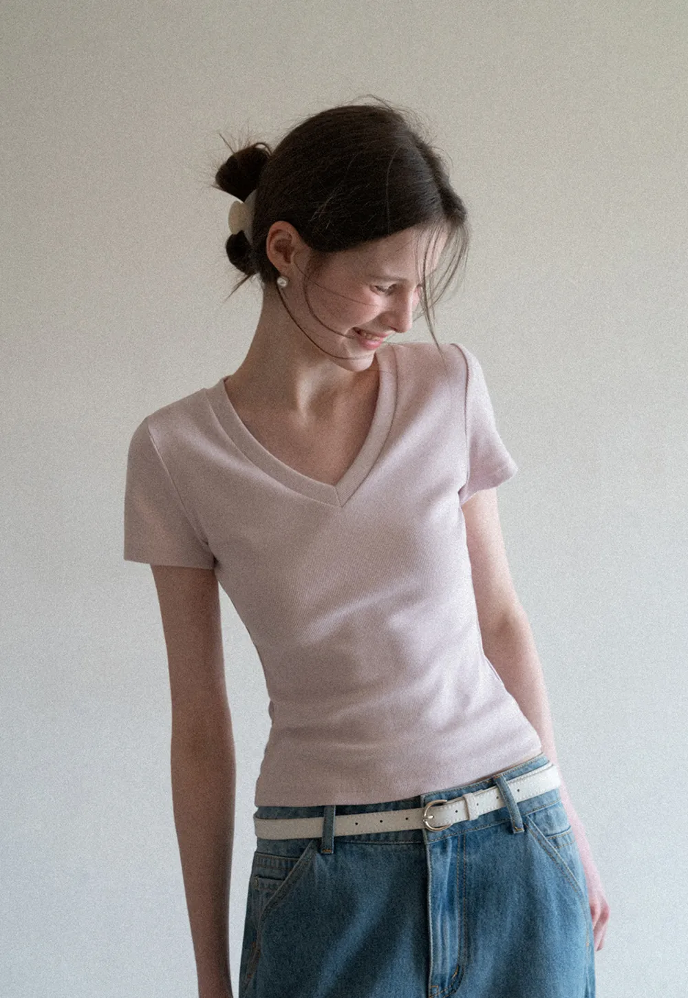 V neck short sleeve knit t shirt