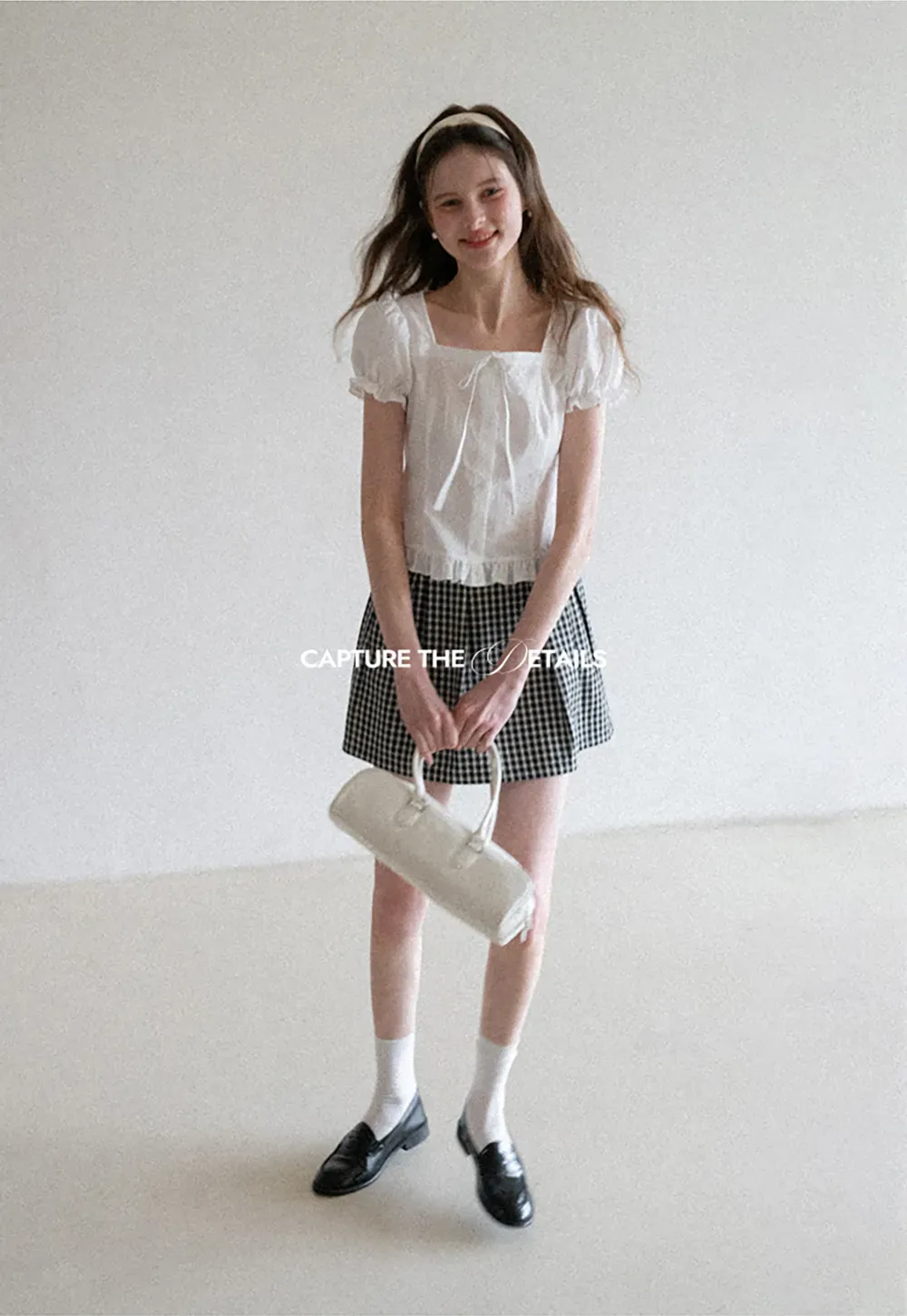 Square neck puff sleeve blouse with ruffle hem