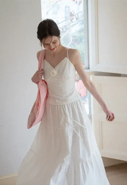 V neck sleeveless dress with floral embellishment