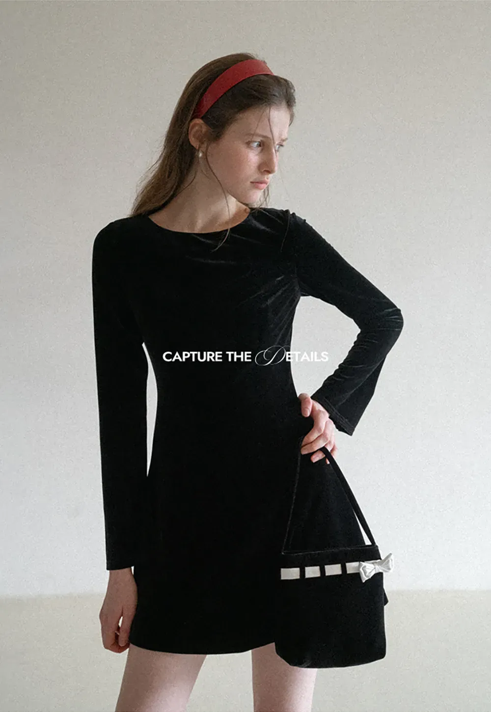 Elegant Velvet Mini Dress with Flared Sleeves