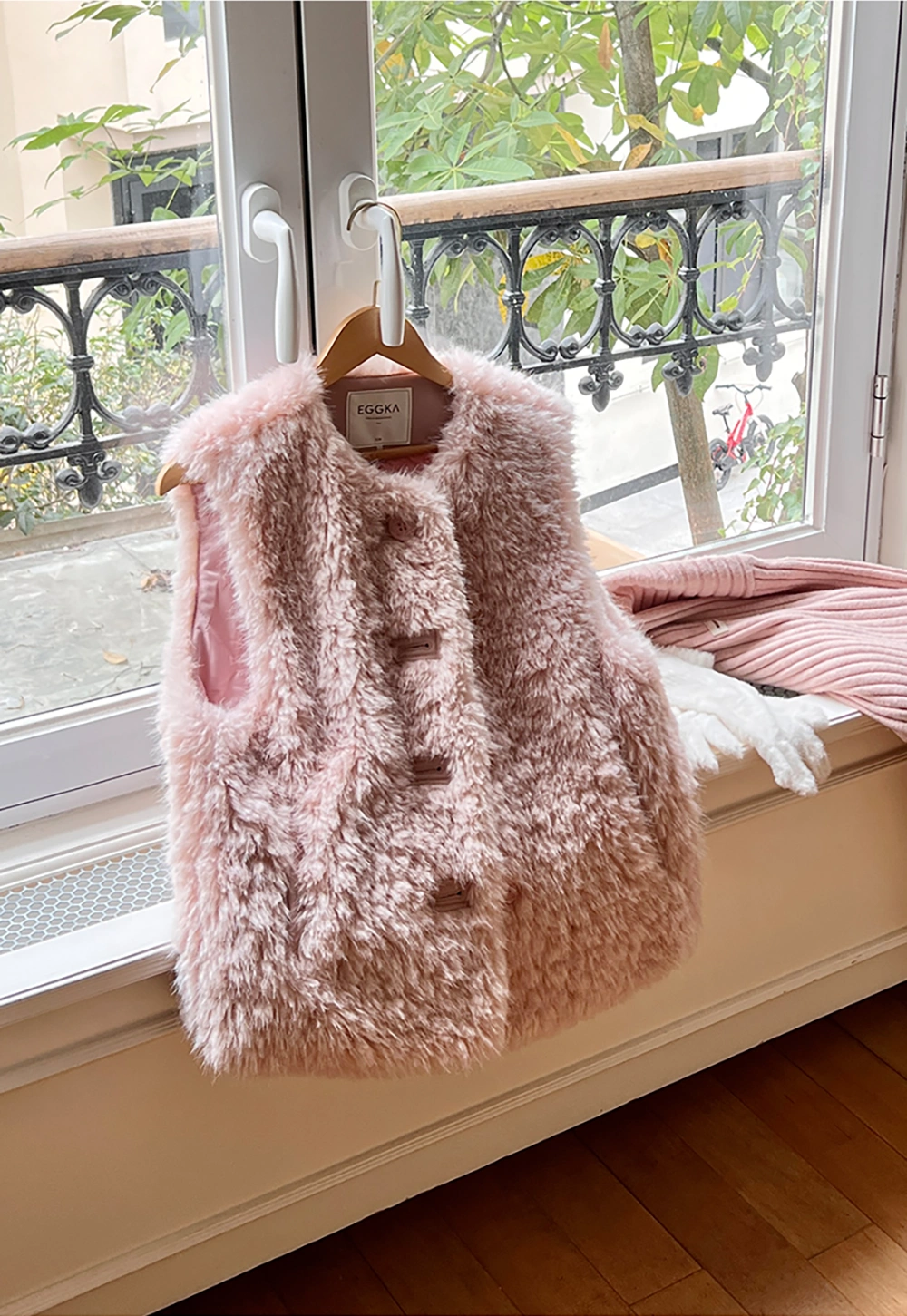 Elegant Faux Fur Vest with Buttons