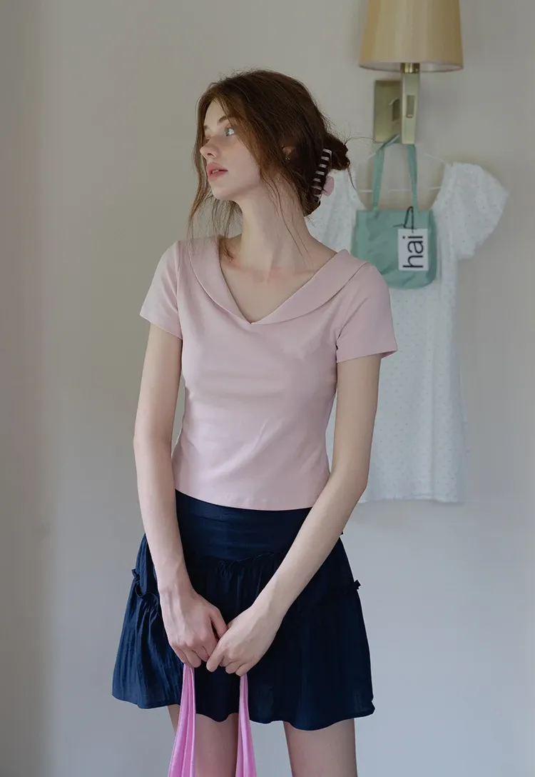 Women's V-Neck Cropped Top