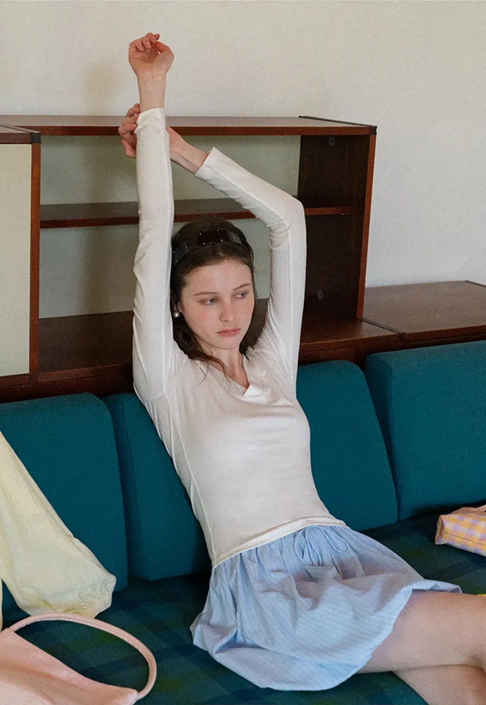 Long sleeve crew neck t shirt with fitted cut