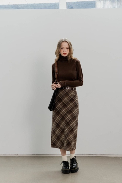 Classic Plaid Midi Skirt with Belted Waist