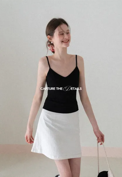 V neck thin strap fitted tank top