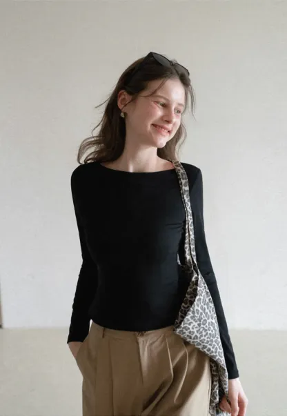 long sleeve boat neck slim fit top