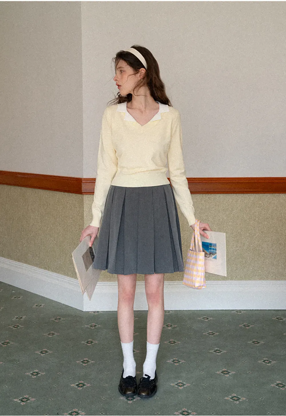 Pleated skirt with front bow detail