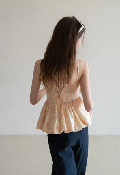 Floral Print Peplum Tank Top and Woolen Knit Sweater