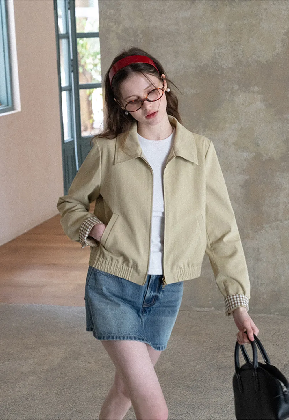 Short Jacket with Collar and Elastic Hem