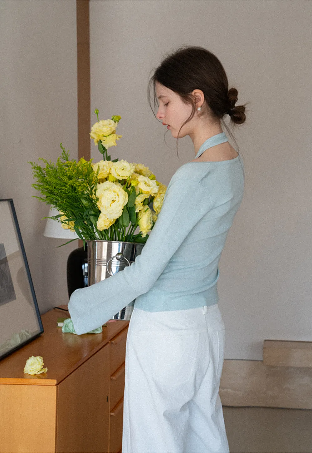 V neck long sleeve knit cardigan with open shoulders