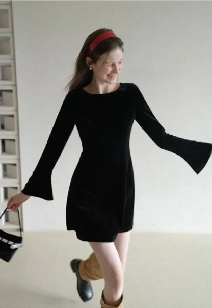 Elegant Velvet Mini Dress with Flared Sleeves