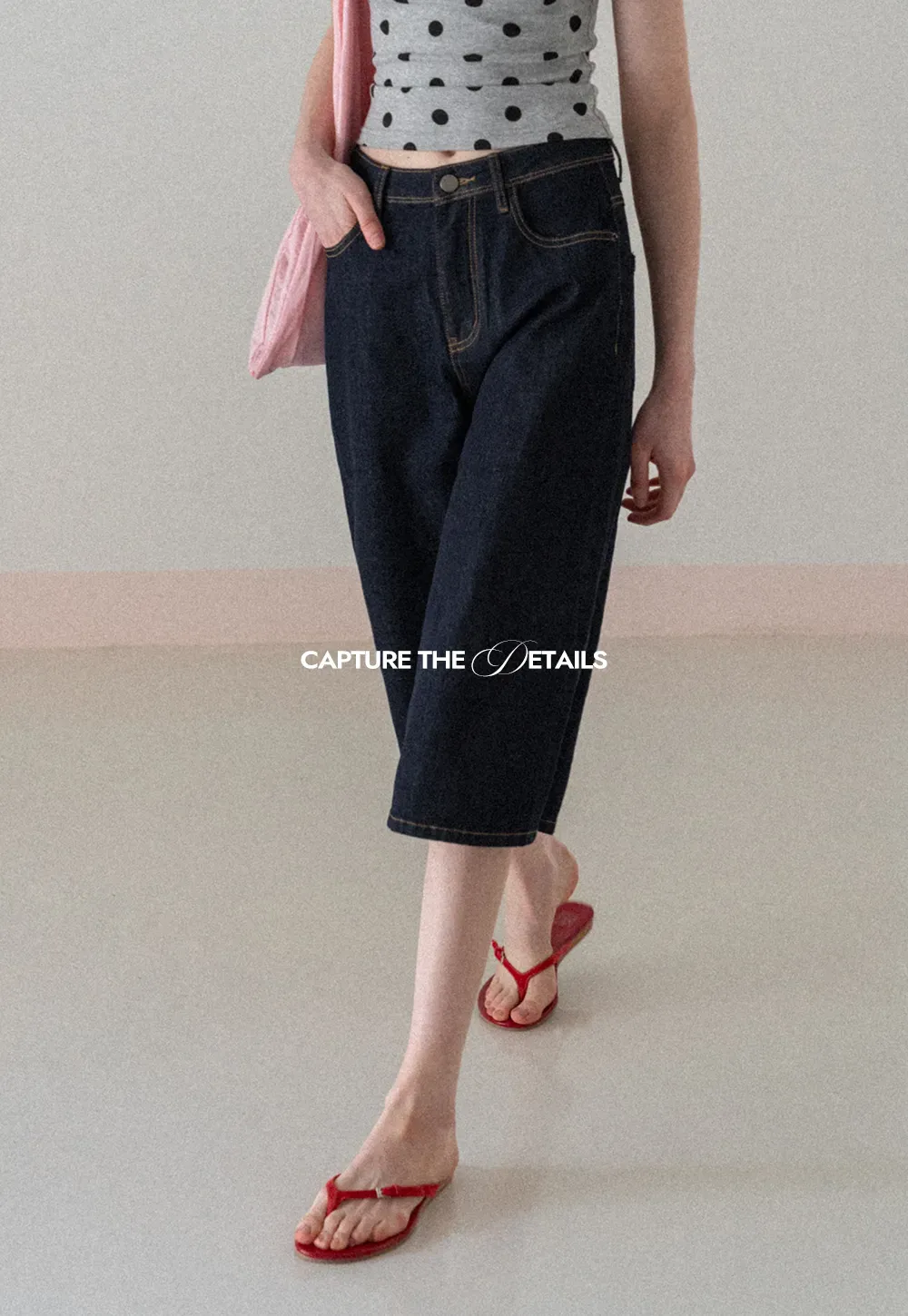 Wide leg cropped denim pants with contrast stitching