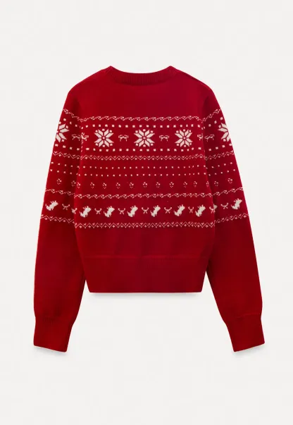 Winter Snowflake Knit Sweater with Round Neck Design