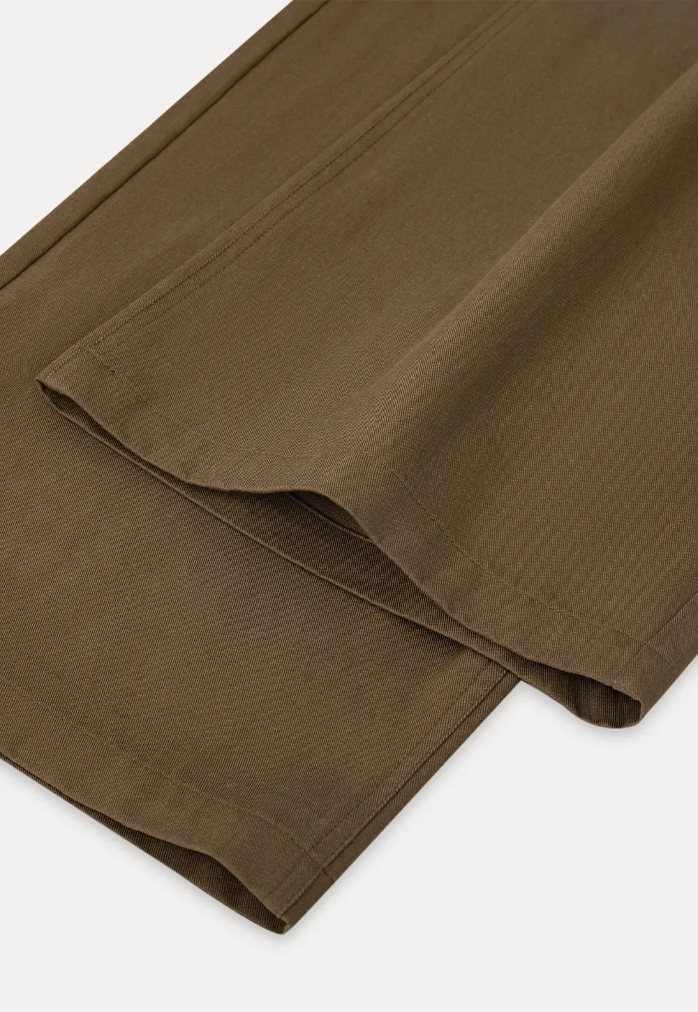 Wide leg casual pants with front pockets and relaxed fit