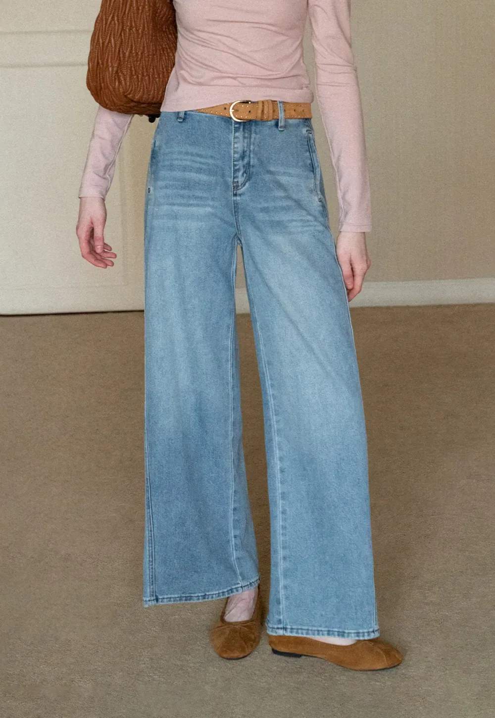 Wide leg high waist denim jeans with belt loop design