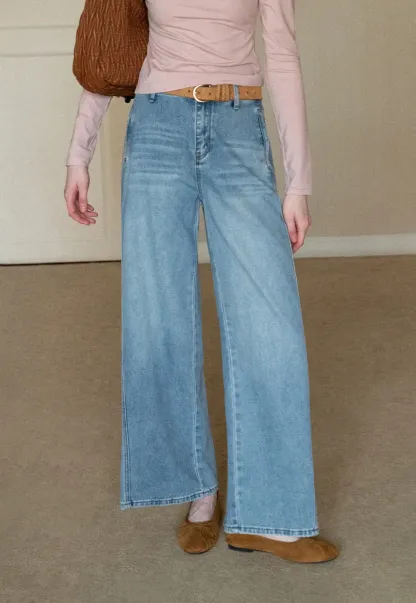 Wide leg high waist denim jeans with belt loop design