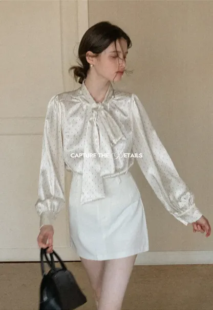 Elegant Mini Skirt with High Waist Design