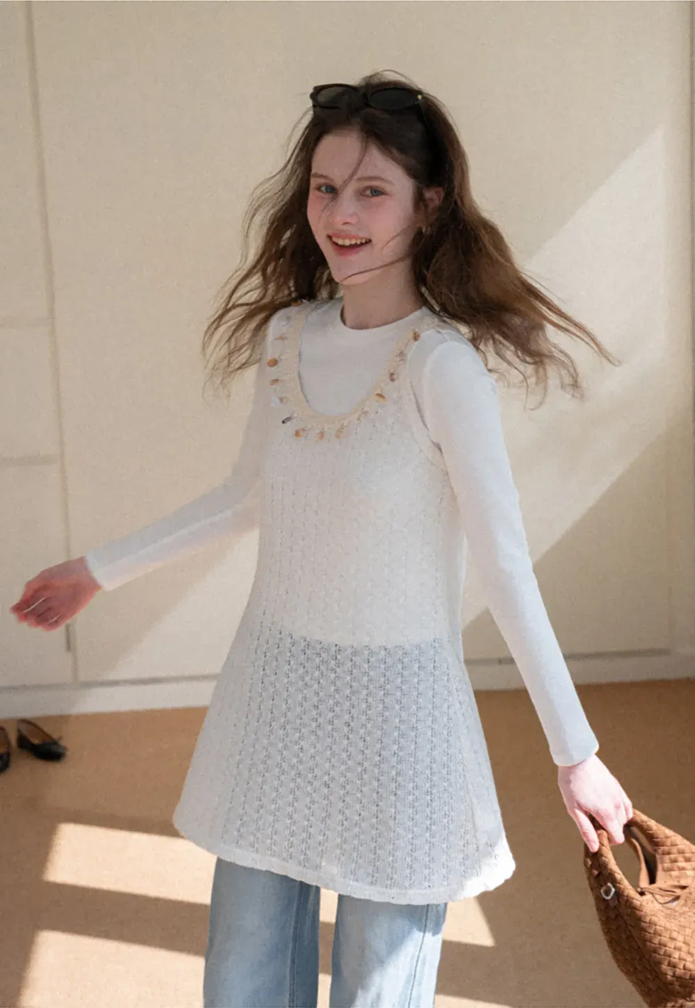 knitted sleeveless tank top with lace trim and button details