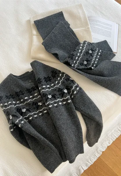 Winter Fair Isle Knit Sweater with Snowflake and Animal Pattern