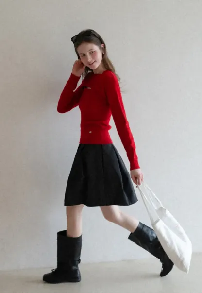 Cutout Detail Round Neck Knit Sweater