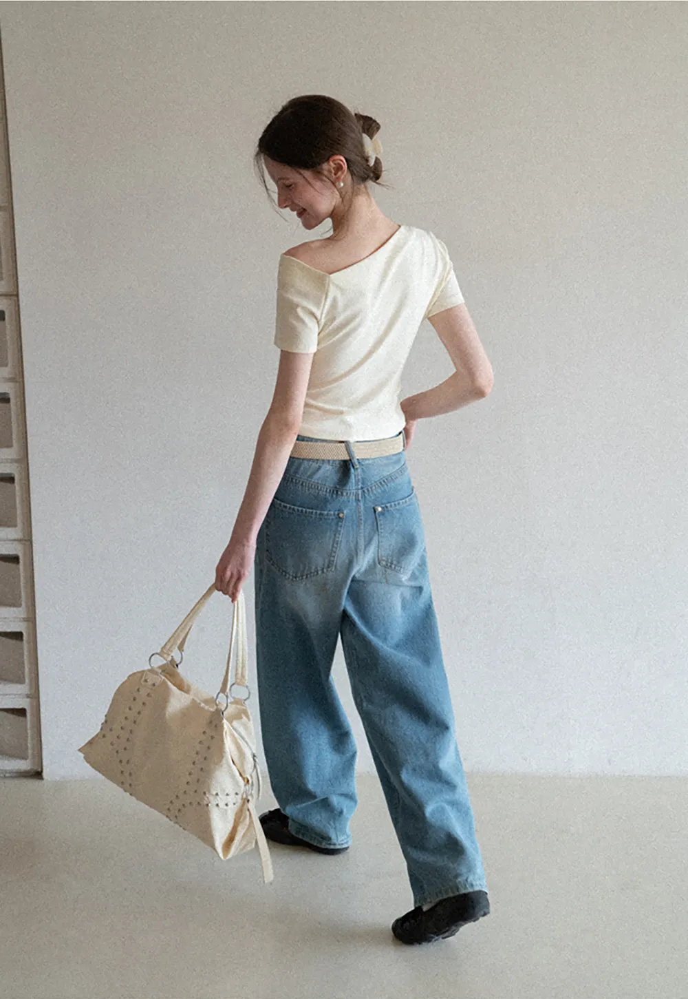 Off shoulder short sleeve fitted t shirt