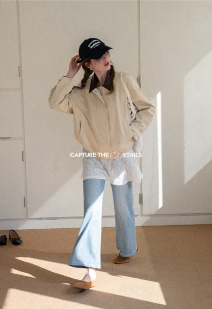 Short jacket with contrast collar and front buttons