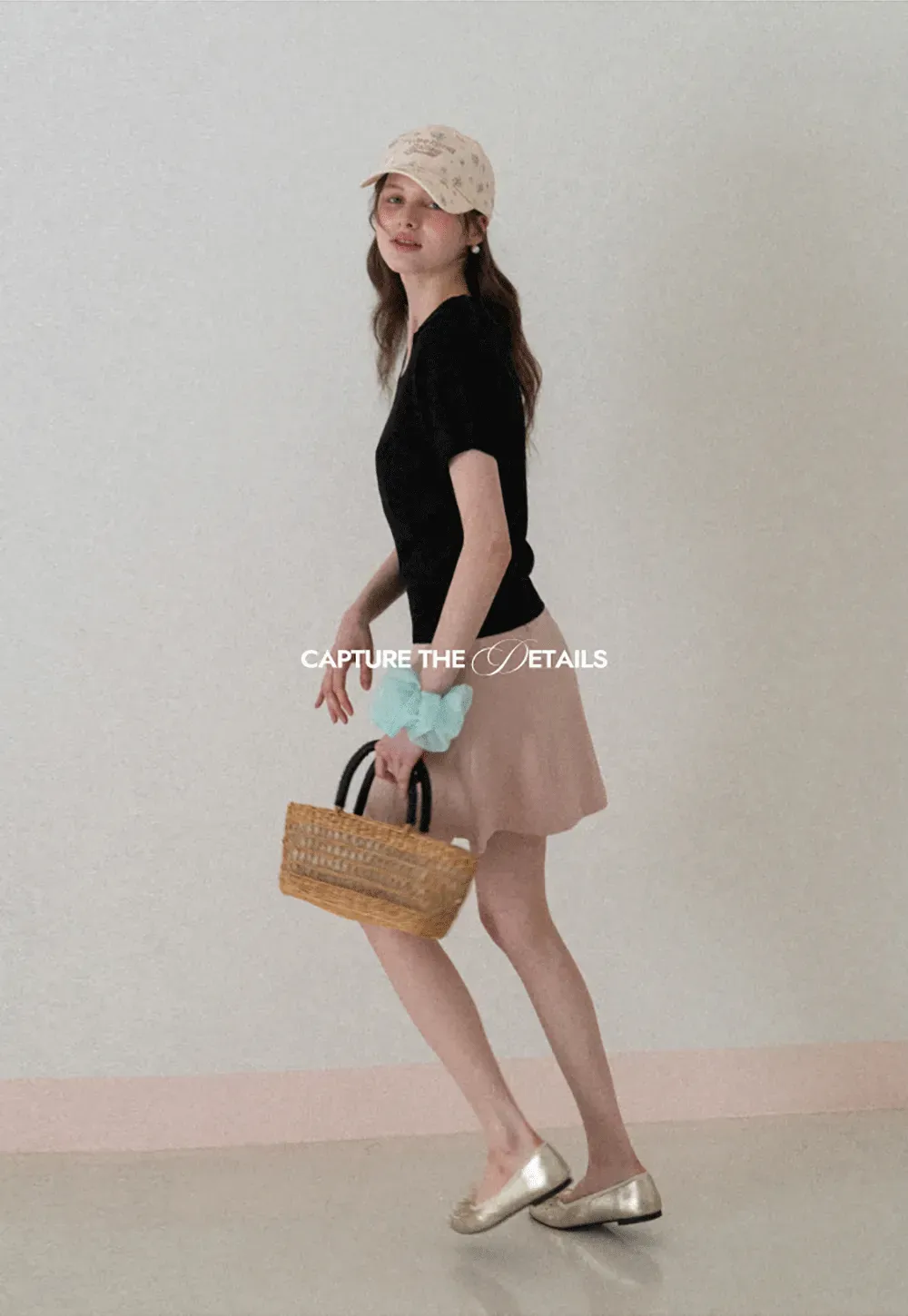 V Neck Short Sleeve Knit Sweater with Collar