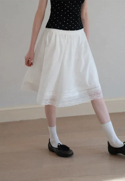 Lace Trimmed Pleated Midi Skirt