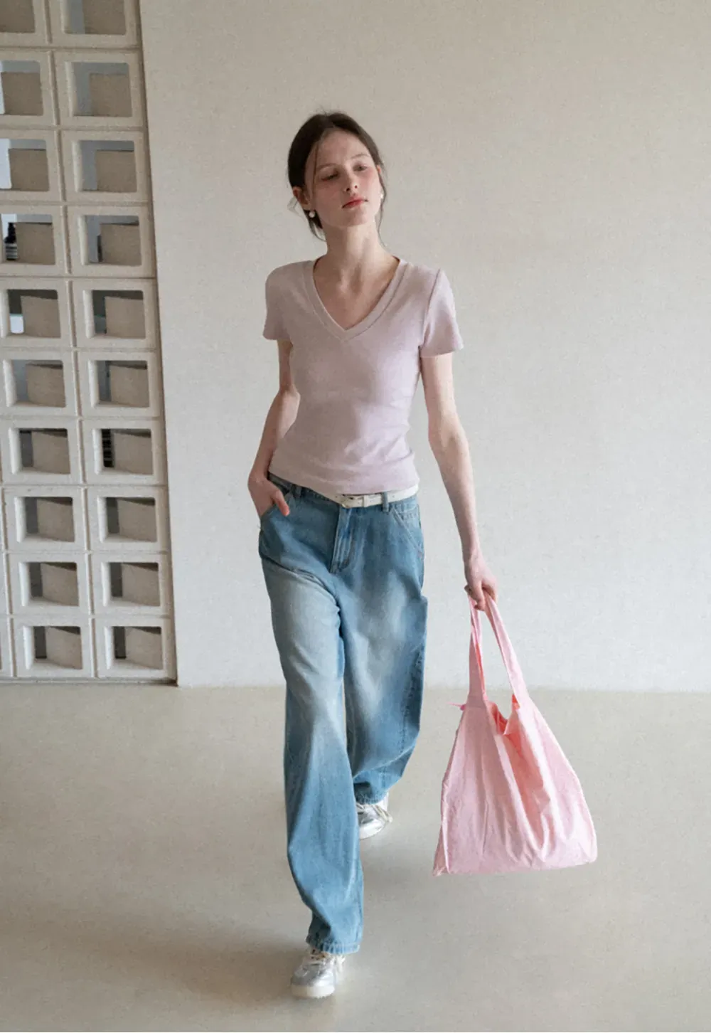 V neck short sleeve knit t shirt