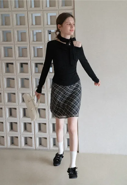 Long sleeve off shoulder top with neck tie detail